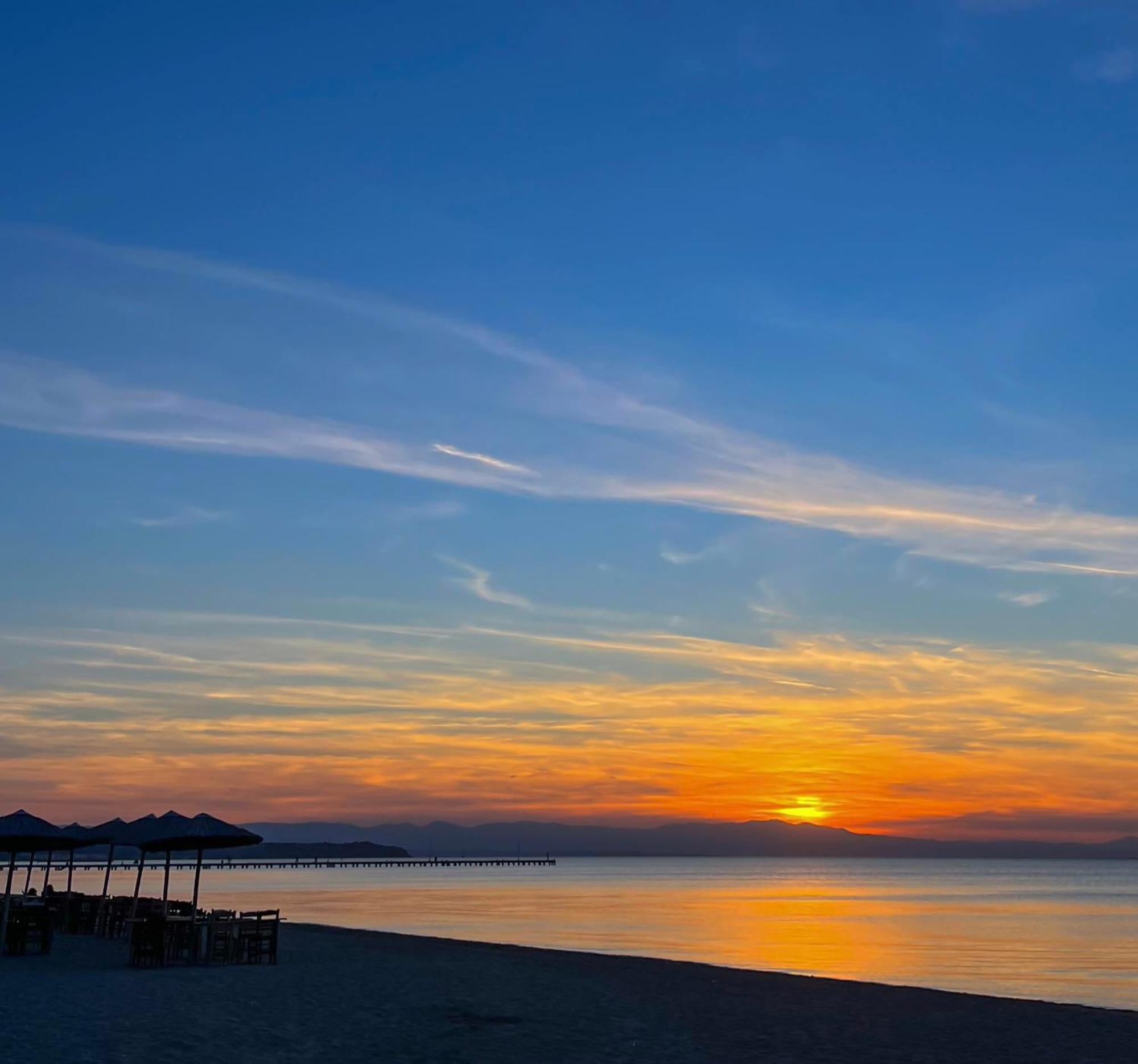 By The Sea Perea * Peraia (Thessaloniki)
